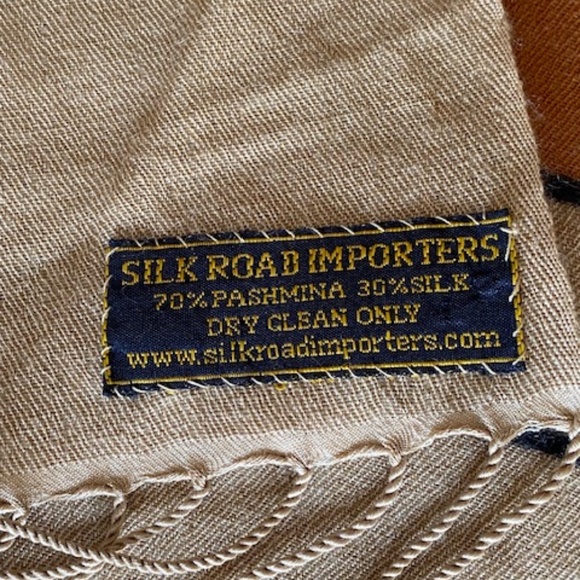 Feather light, pumpkin, camel, chocolate brown & gray pashmina color block scarf - Picture 4 of 11